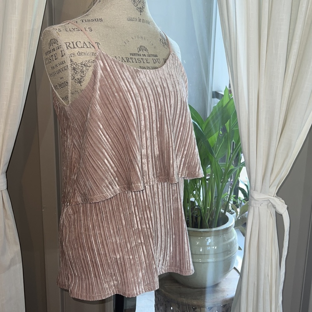 Ro & De light pink velvet silver sheen layered camisole strappy top dressy shirt